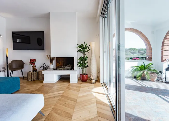 Вилла With Heated Pool *