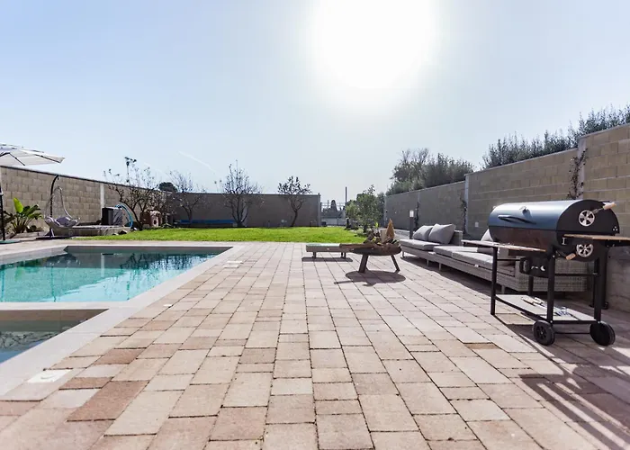 Вилла With Heated Pool *