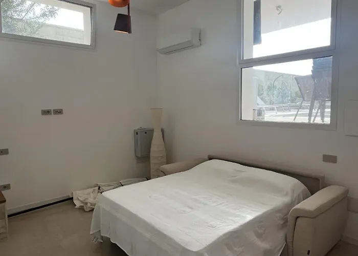 With Heated Pool Вилла