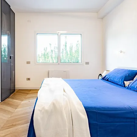 Villa With Heated Pool