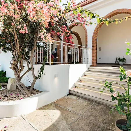 With Heated Pool Villa *