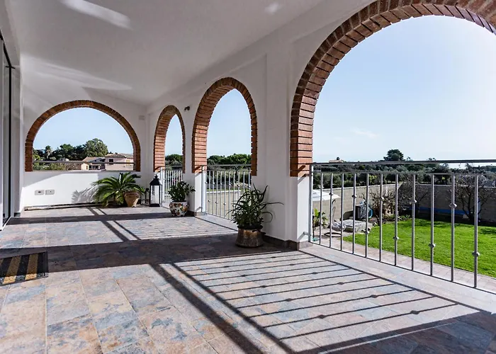 Villa With Heated Pool