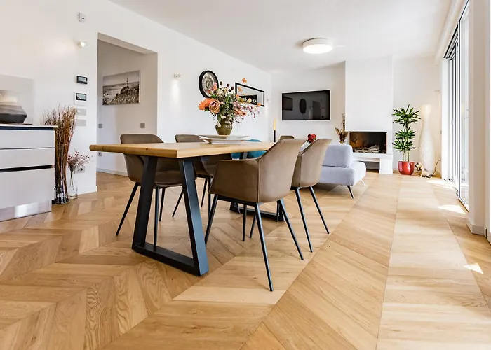 With Heated Pool Villa Quartu SantʼElena