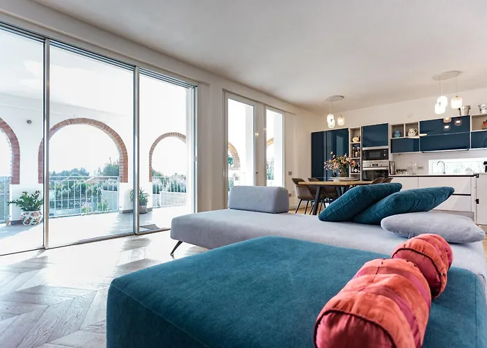 Villa With Heated Pool Quartu SantʼElena